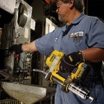 DEWALT DCGG571M1-QW Γρασαδόρος 18V 4.0Αη XR εως 12 ΑΤΟΚΕΣ ΔΟΣΕΙΣ DEWALT DCGG571M1-QW Γρασαδόρος 18V 4.0Αη XR εως 12 ΑΤΟΚΕΣ ΔΟΣΕΙΣ