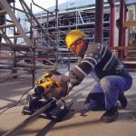 DEWALT DW872-QS Φαλτσοπρίονο μετάλλου 2200W 355mm εως 24 ΑΤΟΚΕΣ ΔΟΣΕΙΣ DEWALT DW872-QS Φαλτσοπρίονο μετάλλου 2200W 355mm εως 24 ΑΤΟΚΕΣ ΔΟΣΕΙΣ